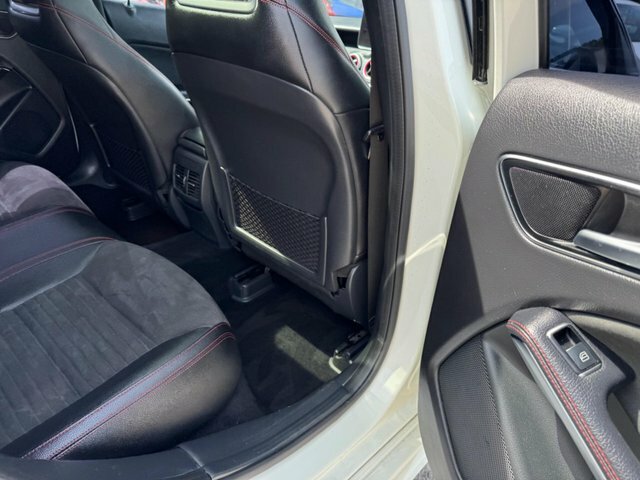 Mercedes-Benz A Class A200 Amg Line White #33