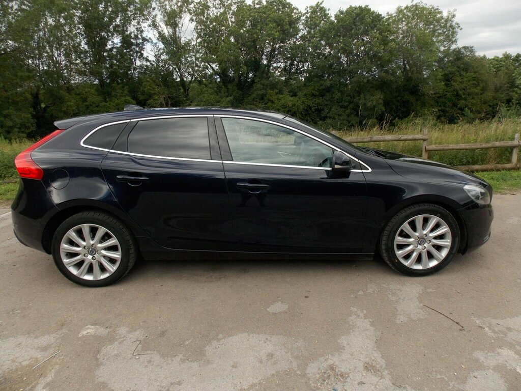 Volvo V40 2.0 D2 Se Lux Nav Euro 6 Ss VU65NKG Blue #5