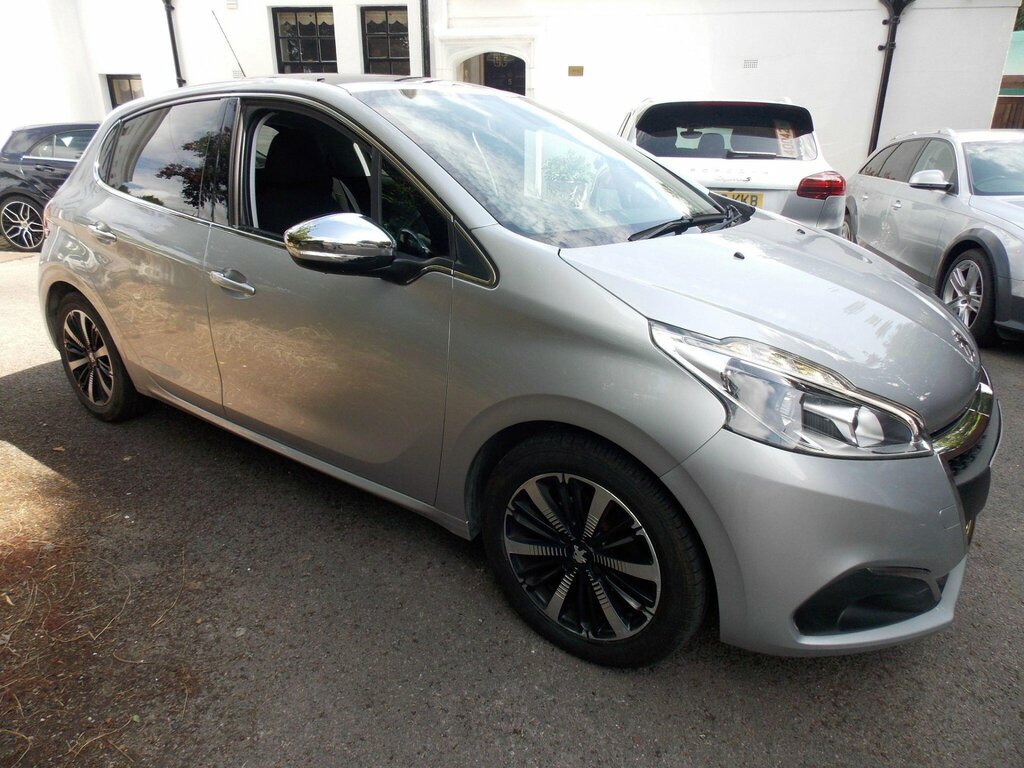 Peugeot 208 1.2 Puretech Allure Premium Euro 6 Ss KN18EOZ Silver #6