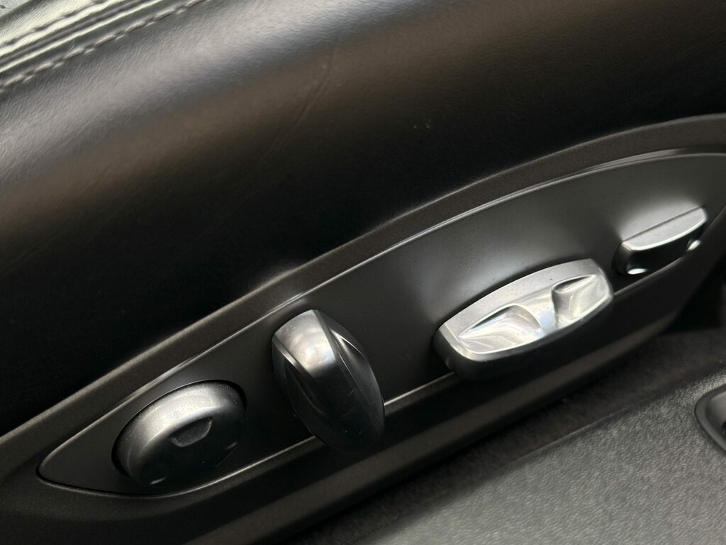 Porsche 911 911 Carrera 4S S-a Black #17