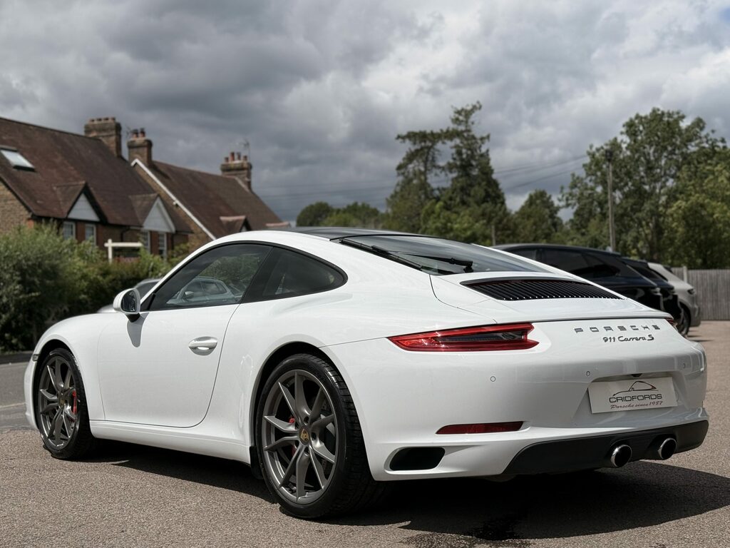 Porsche 911 911 Carrera 4S S-a Black #28