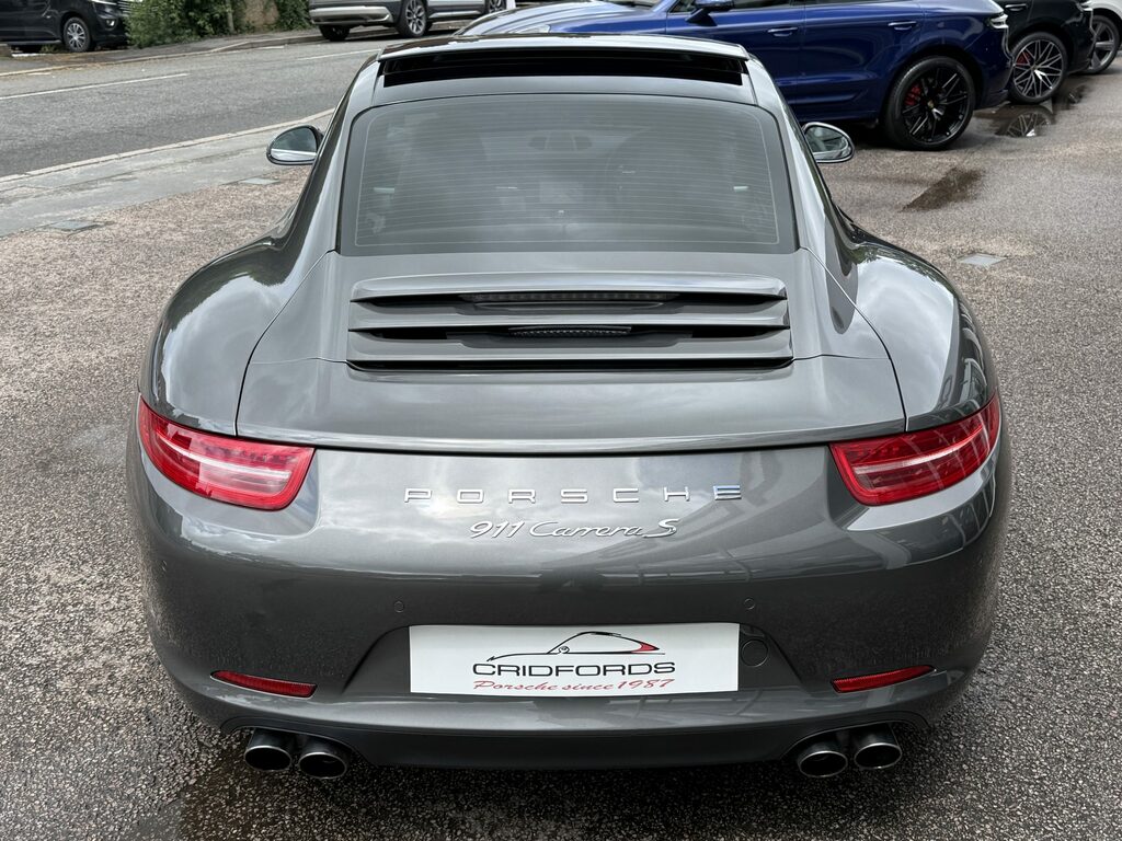 Porsche 911 S 2dr Black #28