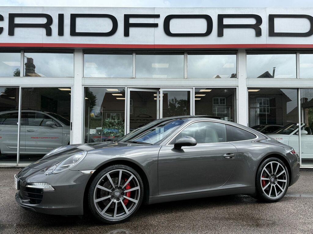 Porsche 911 S 2dr Black #24