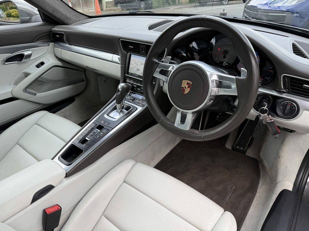 Porsche 911 S 2dr Black #9