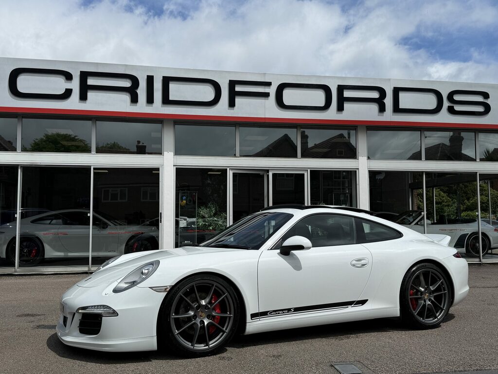 Porsche 911 S White