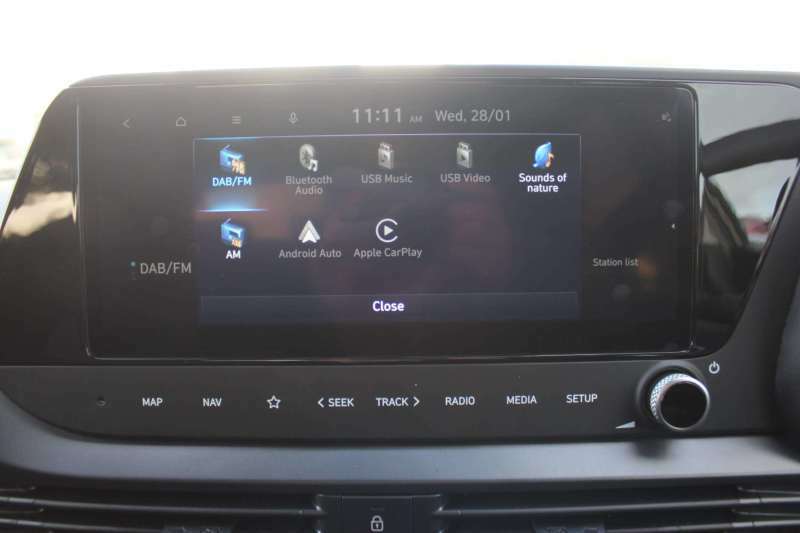 Hyundai Bayon 1.0 Tgdi 48V Mhev Premium White #26