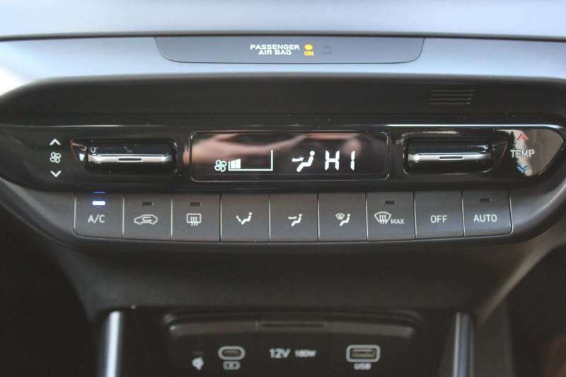Hyundai Bayon 1.0 Tgdi 48V Mhev Premium White #18