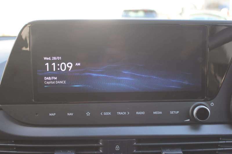 Hyundai Bayon 1.0 Tgdi 48V Mhev Premium White #17