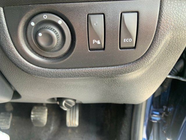 Dacia Logan Laureate Tce 5-Door Red #18