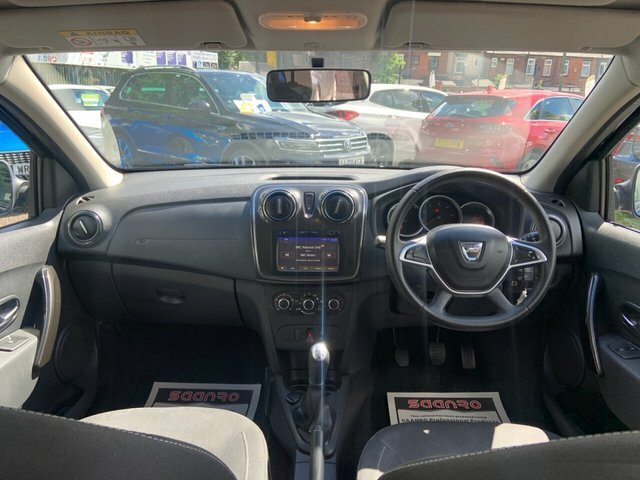 Dacia Logan Laureate Tce 5-Door Red #30