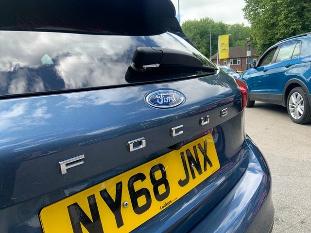 Ford Focus 1.5T Ecoboost Titanium X Hatchback Blue #5