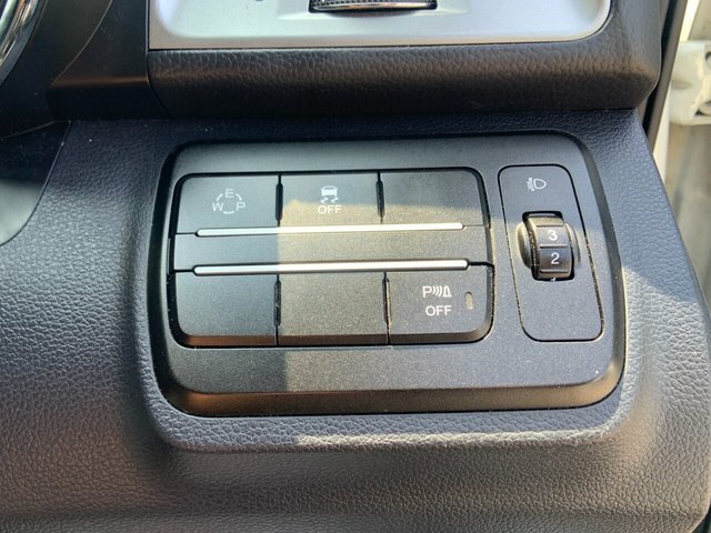 SsangYong Tivoli Ultimate Nav Grey #16