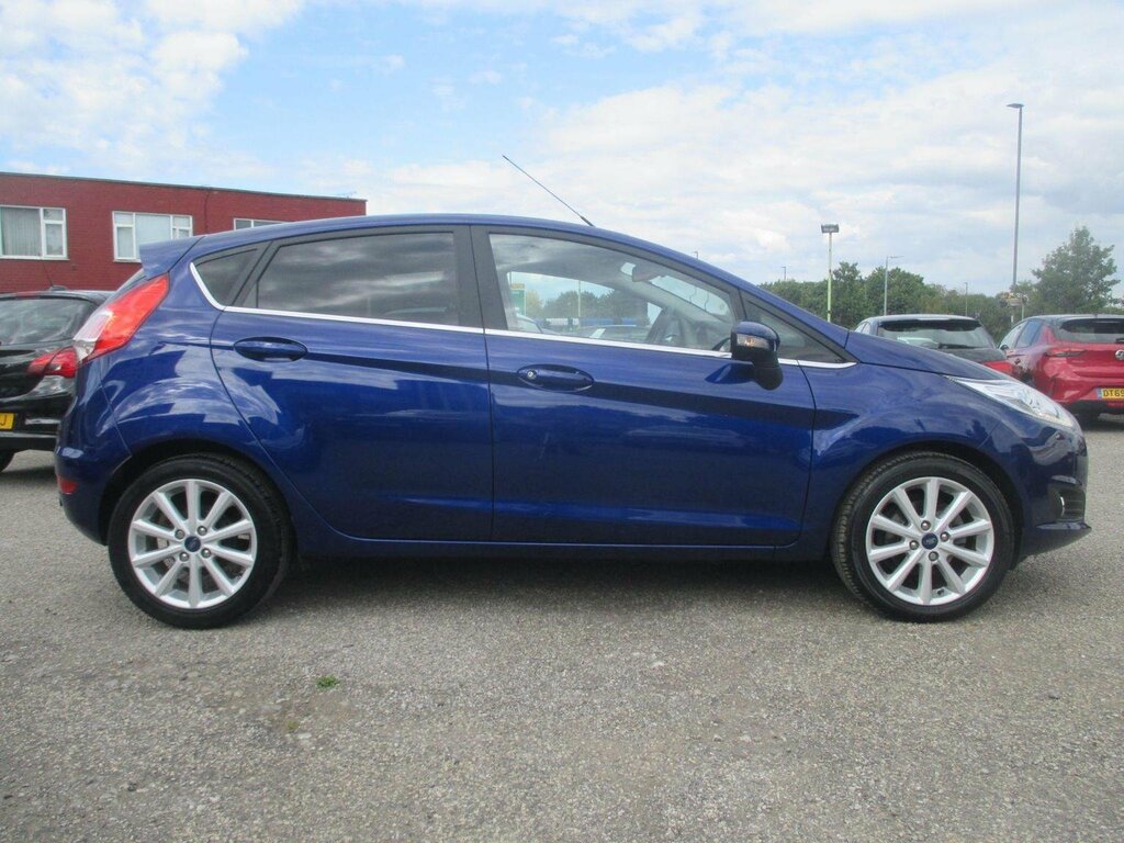 Ford Fiesta Hatchback 1.0T Ecoboost Titanium Powershift Euro 6 Blue #5