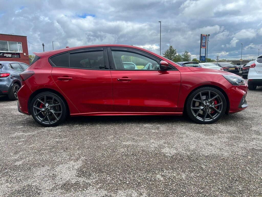 Ford Focus Hatchback 2.0 Ecoblue St Euro 6 Ss 202070 Red #5