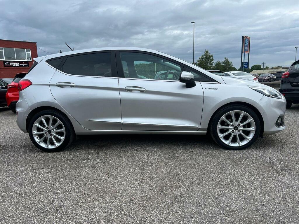 Ford Fiesta Hatchback 1.5 Tdci Vignale Euro 6 Ss 2018 LD18UXV Silver #5