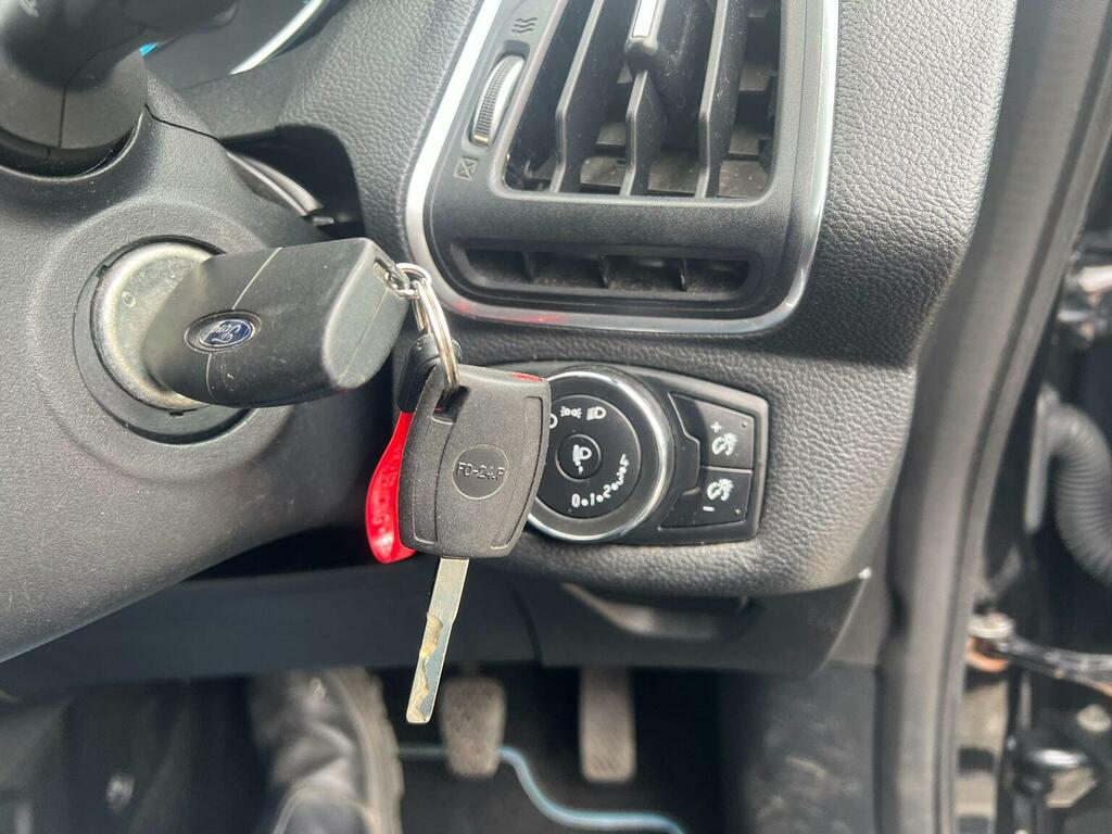 Ford B-Max 1.6L Zetec 104 Bhp Gold #41