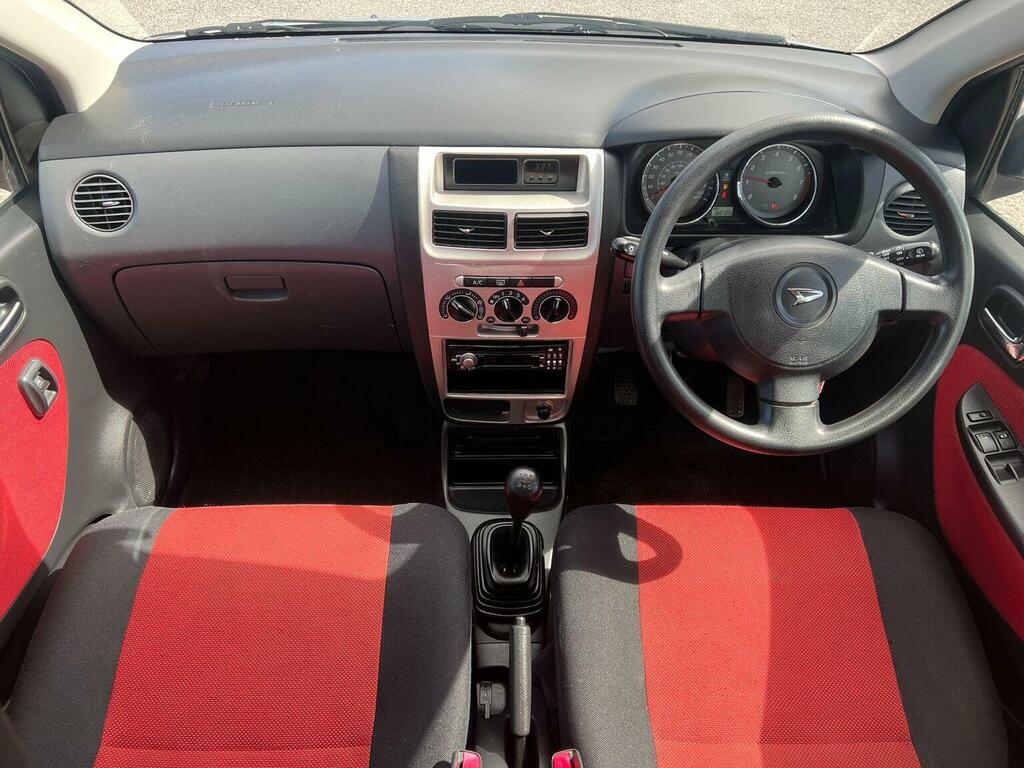 Daihatsu Charade 12 V Red #34