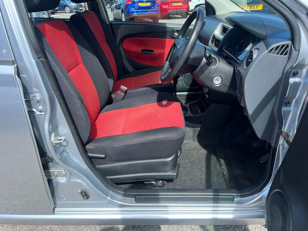 Daihatsu Charade 12 V Red #33