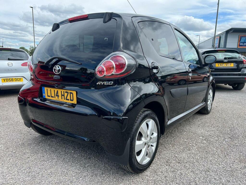Toyota Aygo 1.0 Vvt-i Move Euro 5 Black #4