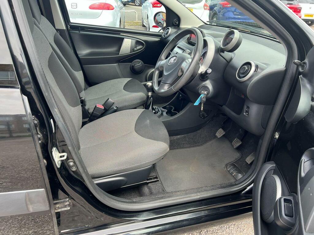 Toyota Aygo Hatchback Silver #12