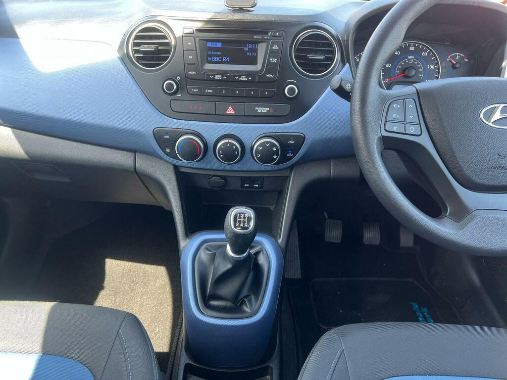 Hyundai I10 Se Blue #19