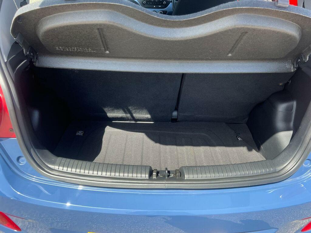 Hyundai I10 Se Blue #9