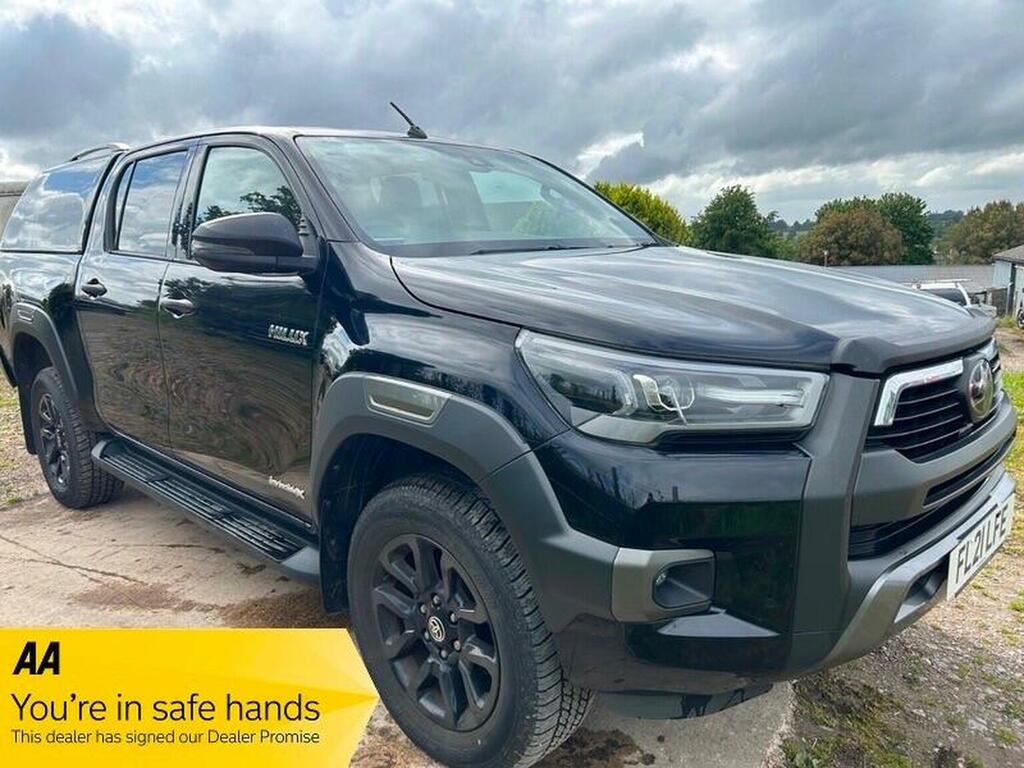 Toyota HILUX Pickup 2.8 D-4d Invincible X 4Wd Euro 6 Ss Black #3
