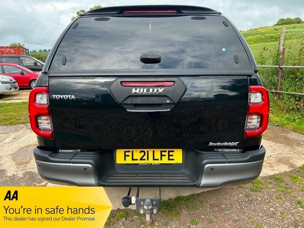Toyota HILUX Pickup 2.8 D-4d Invincible X 4Wd Euro 6 Ss Black #6