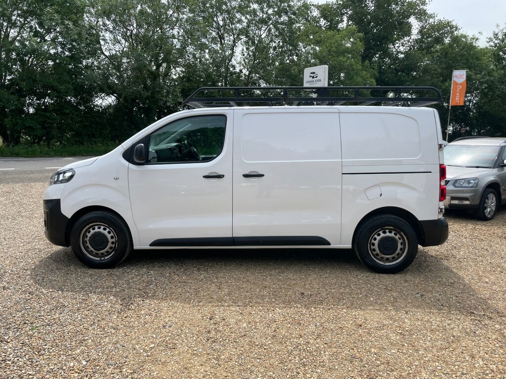 Vauxhall Vivaro 3100 2.0D 120Ps Edition H1 Van DU20NYH White #4