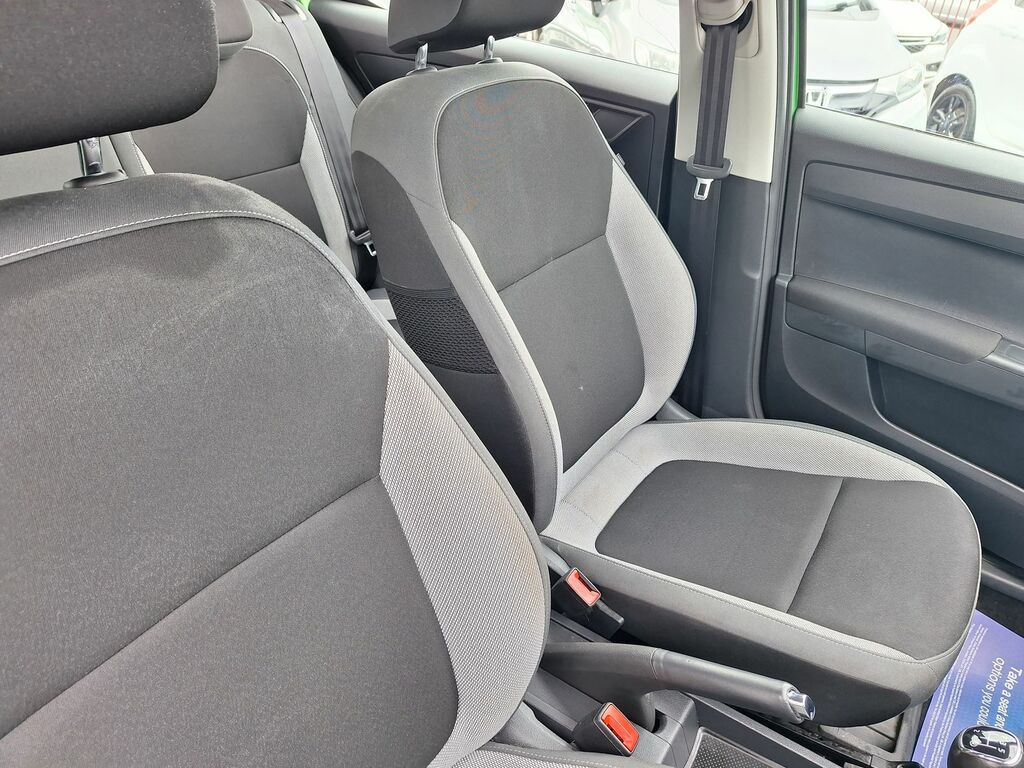 Skoda Fabia 1.0 Colour Edition Hatchback Eur BA66KUH Green #5