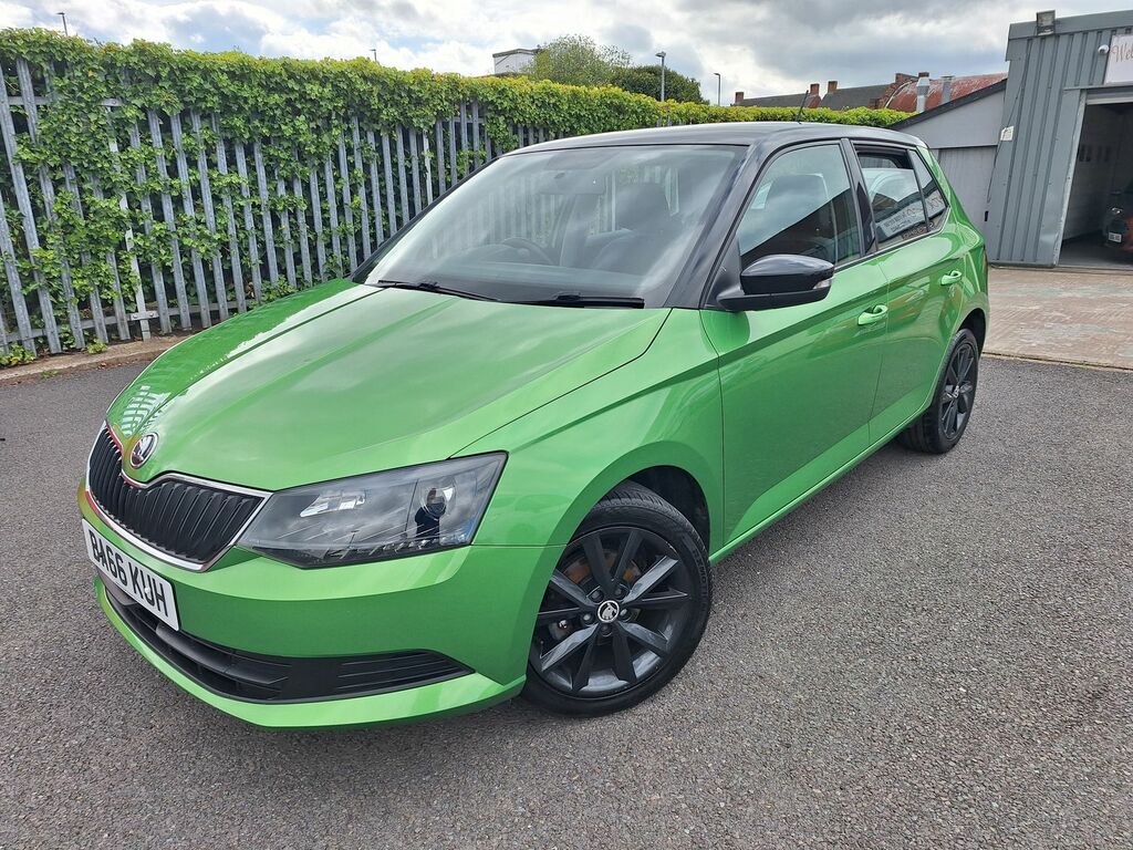 Skoda Fabia 1.0 Colour Edition Hatchback Eur BA66KUH Green #3