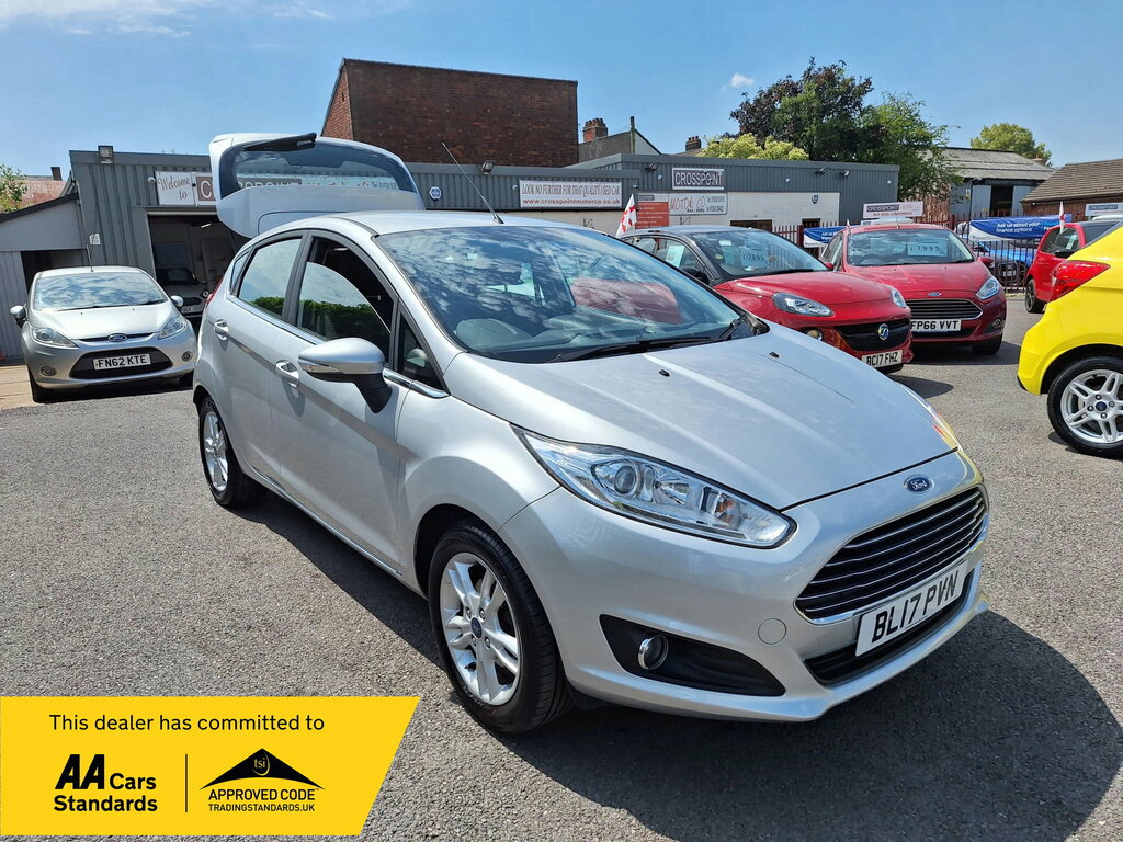 Ford Fiesta 1.25 Zetec Hatchback Euro 6 82 Silver