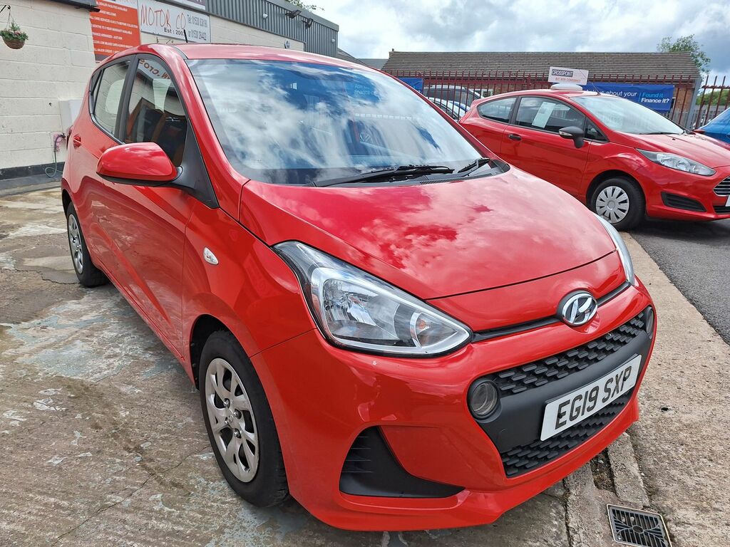 Hyundai I10 1.0 Se Hatchback Euro 6 67 Ps Red