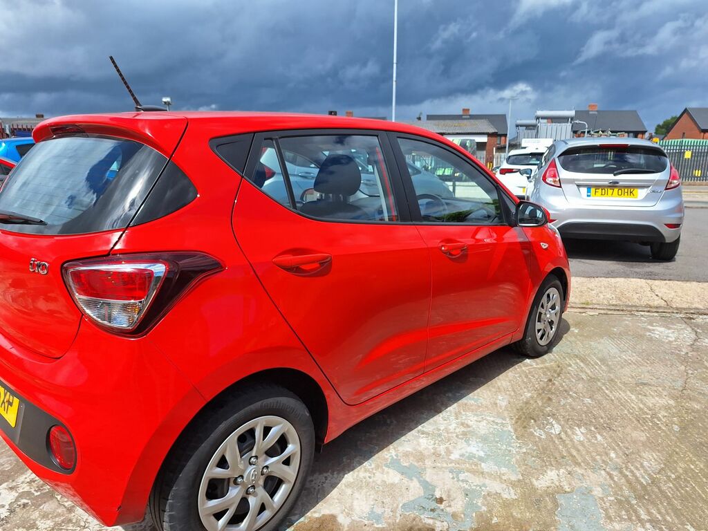 Hyundai I10 1.0 Se Hatchback Euro 6 67 Ps EG19SXP Red #3