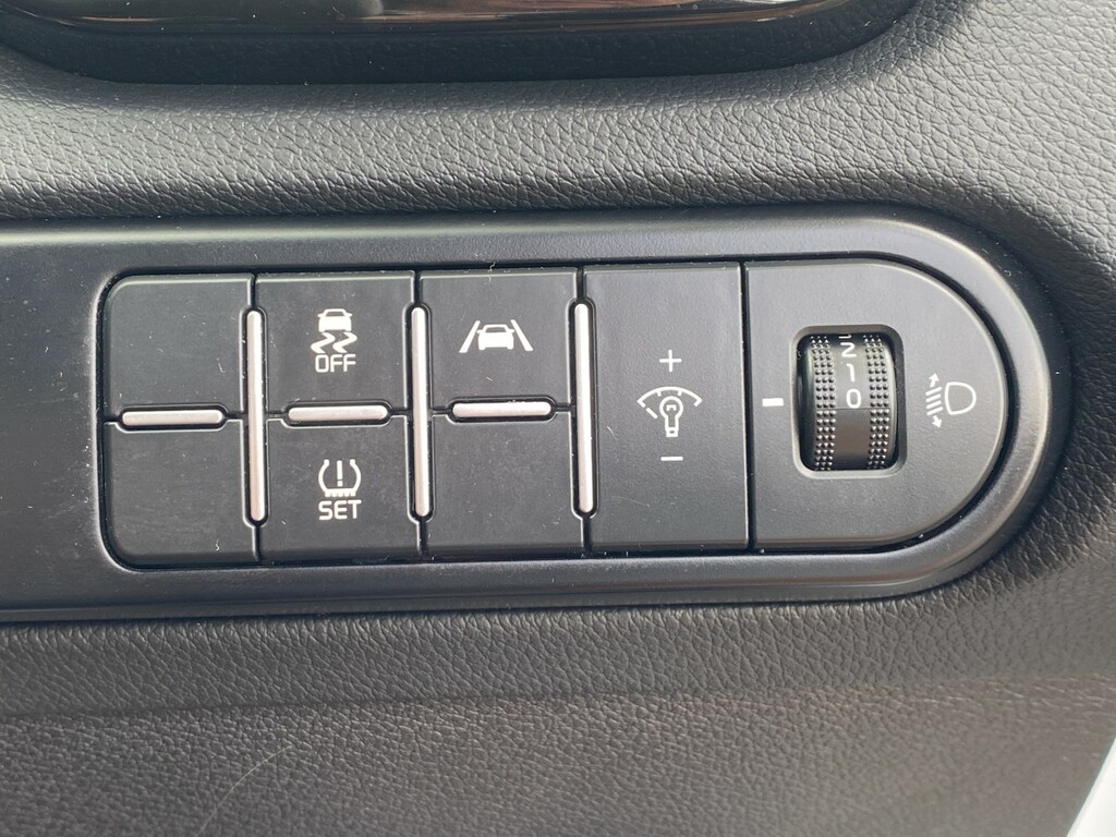 Kia Xceed 1.5T Gdi Isg 3 Red #37