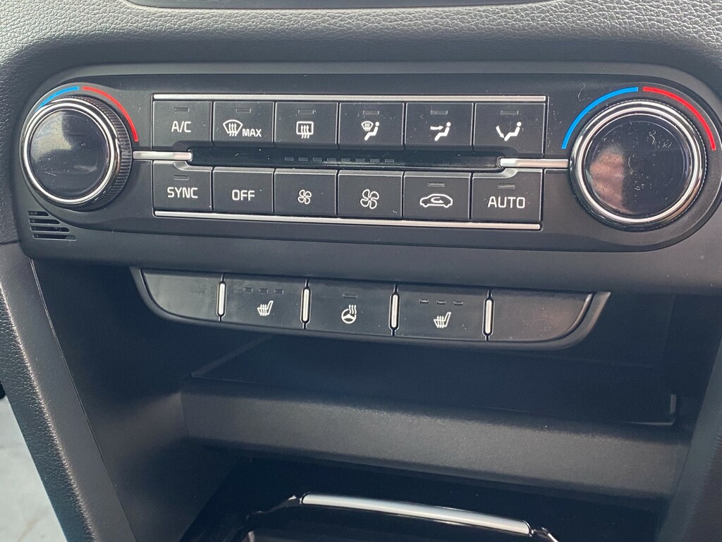Kia Xceed 1.5T Gdi Isg 3 Red #13