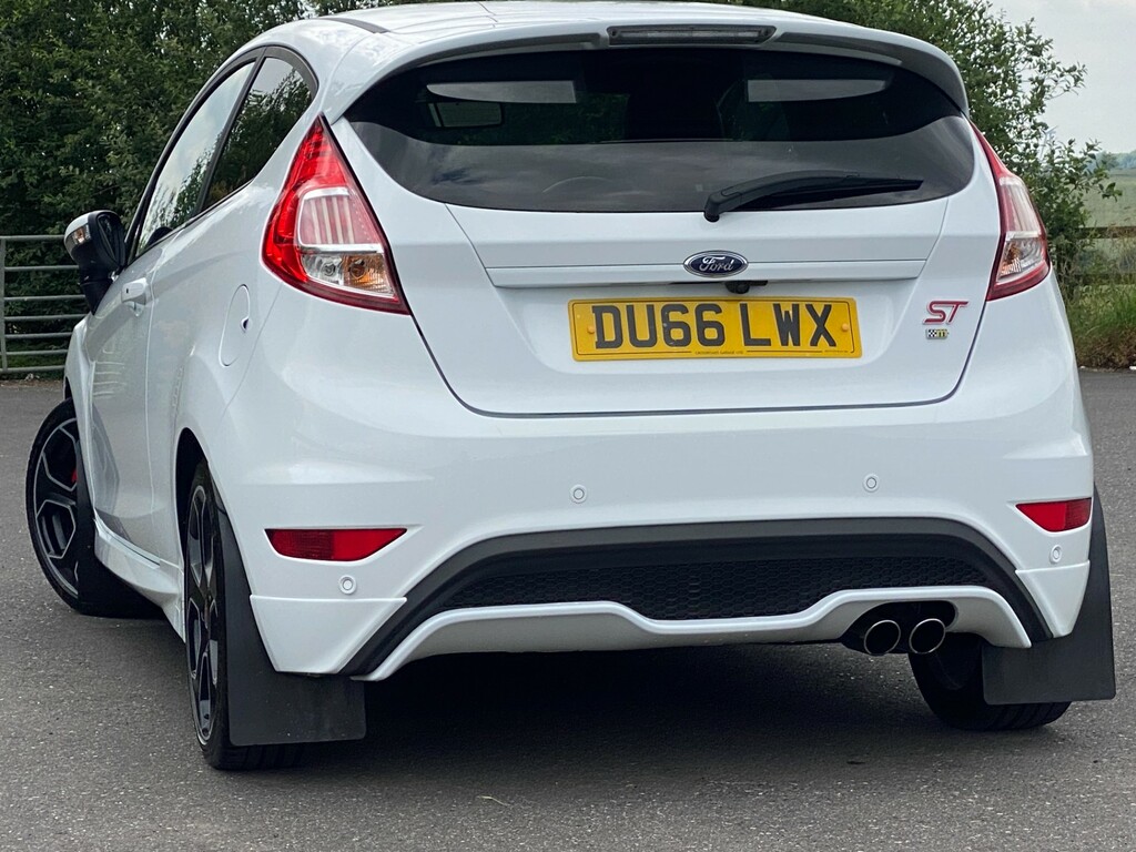 Ford Fiesta St-3 - Mountune Mp215 Upgrade Rear Camera Supe White #3