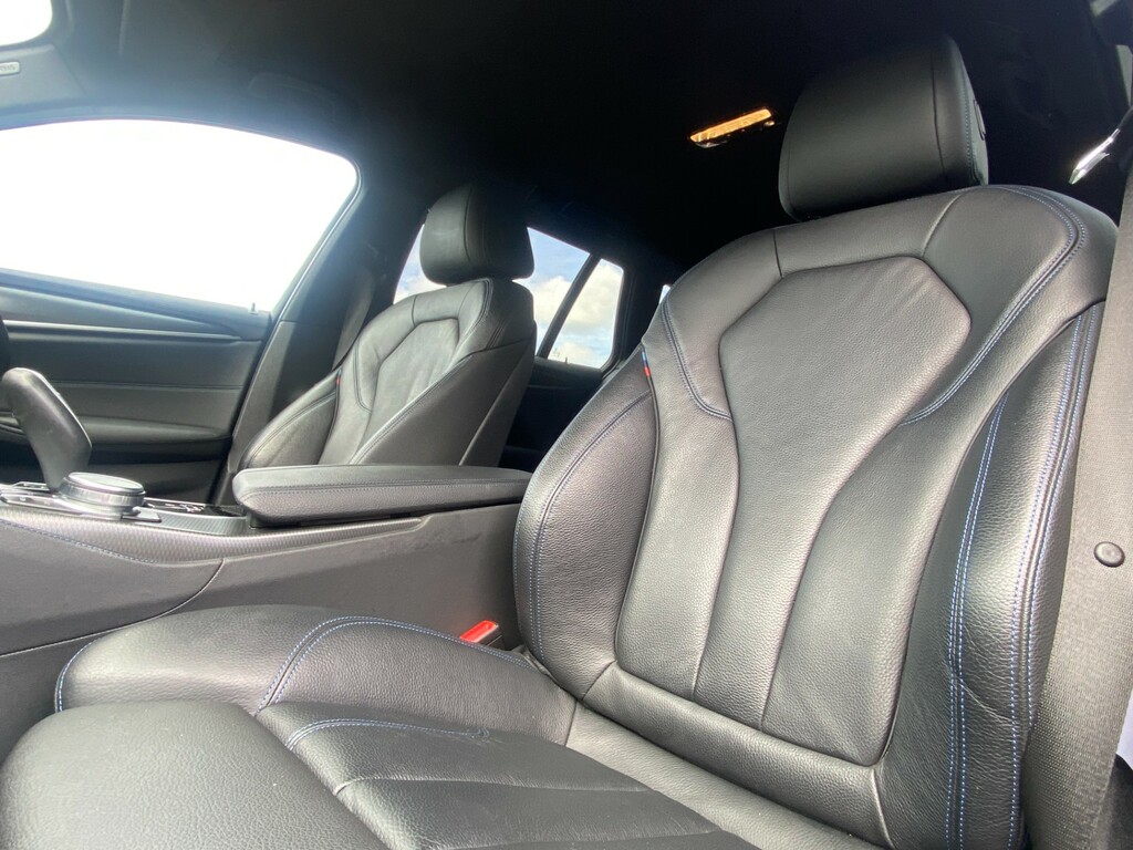 BMW 5 Series M Sport Touring - Virtual Cockpit Rear Came White #5