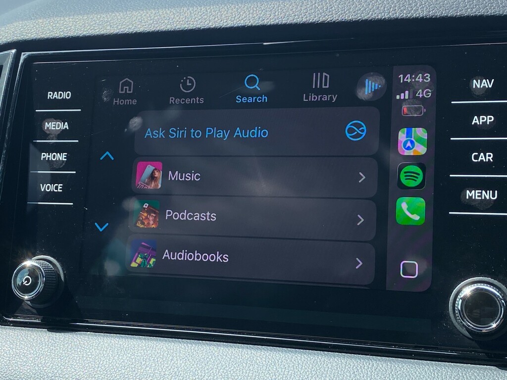 Skoda Karoq Sportline Grey #10