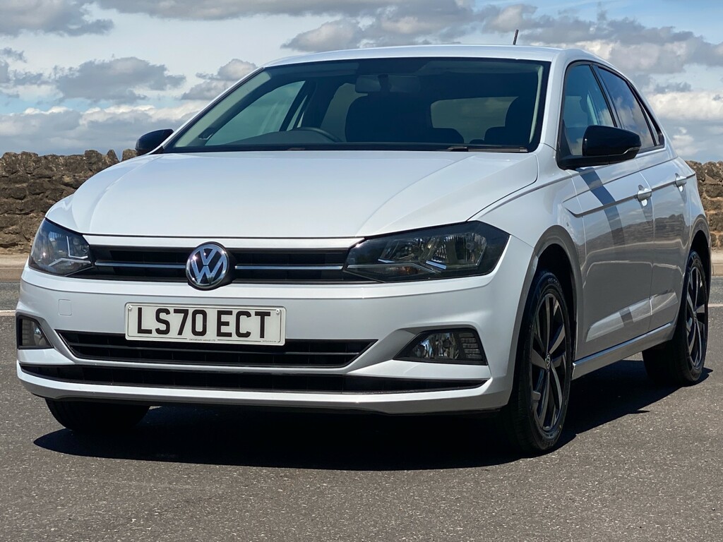 Volkswagen Polo Match Red #15