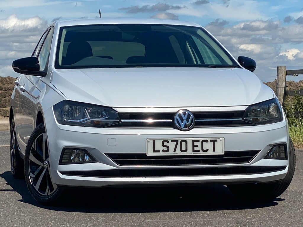 Volkswagen Polo Match Red #1