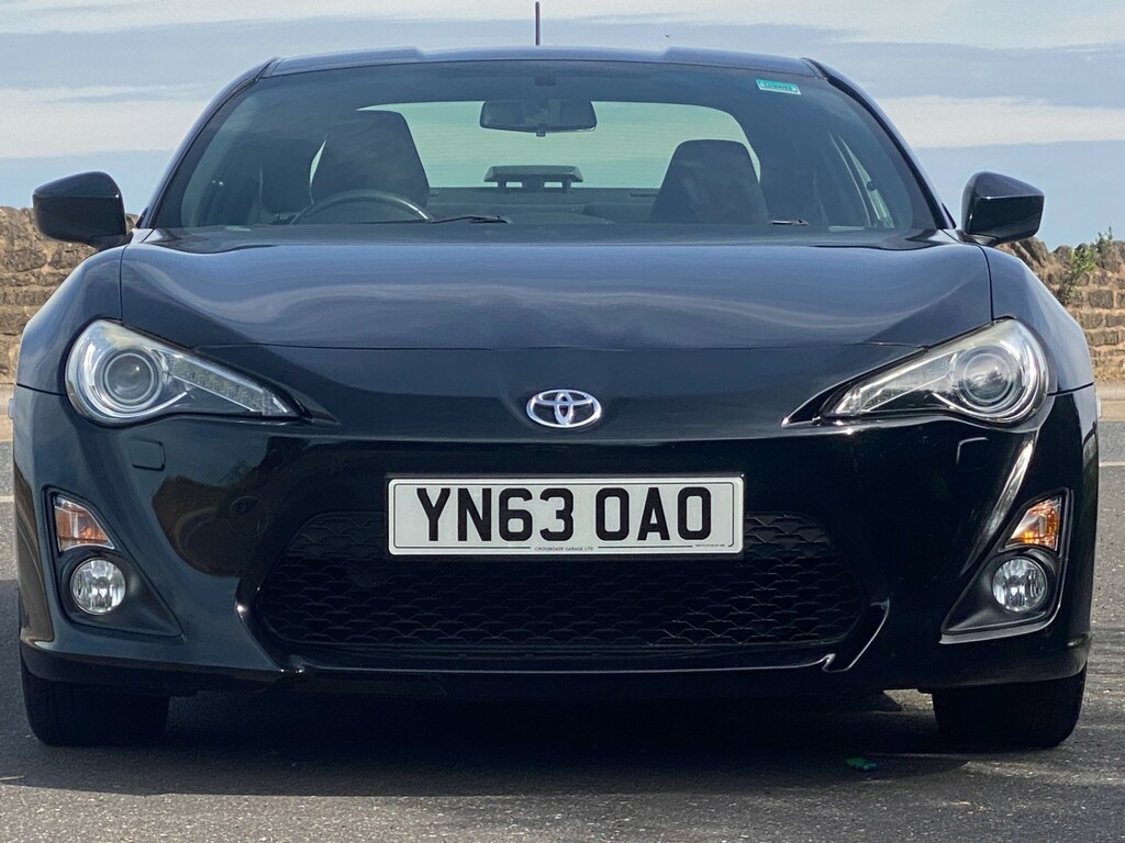 Toyota GT86 2L Null White #23