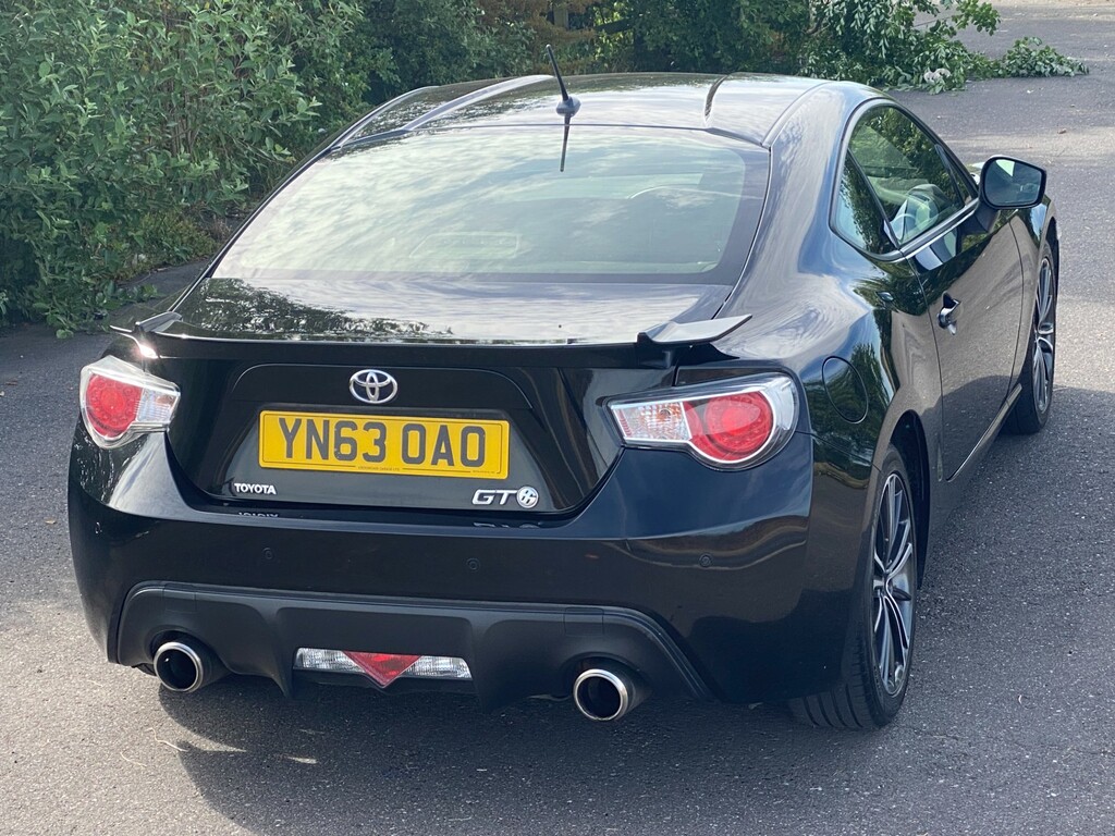 Toyota GT86 2L Null White #25