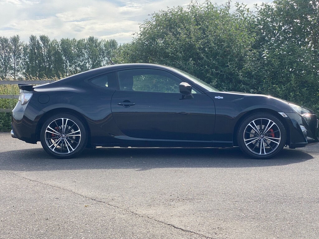 Toyota GT86 2L Null White #15