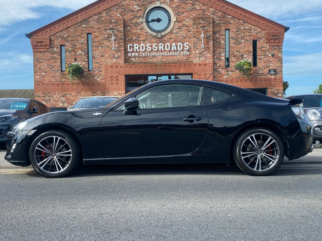 Toyota GT86 Coupe Black #2