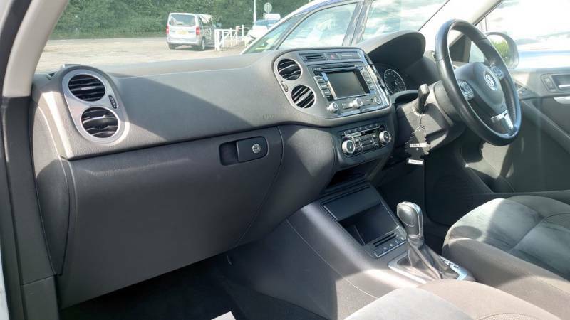 Volkswagen Tiguan 2.0 Tdi Bluemotion Tech Match Dsg - 2014 14 LO14HEV White #5