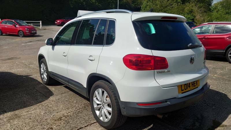 Volkswagen Tiguan 2.0 Tdi Bluemotion Tech Match Dsg - 2014 14 LO14HEV White #3