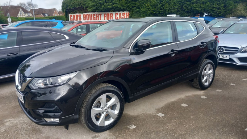Nissan Qashqai 1.3 Dig-t Acenta Premium Black #4
