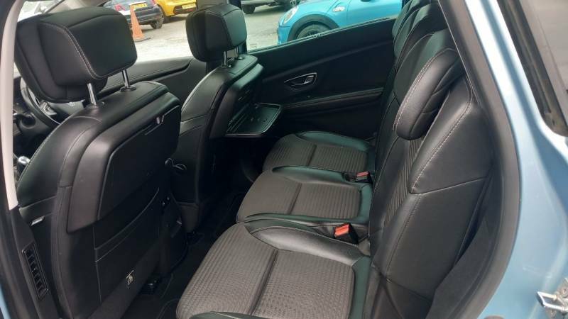 Renault Grand Scenic Dynamique Nav Red #7
