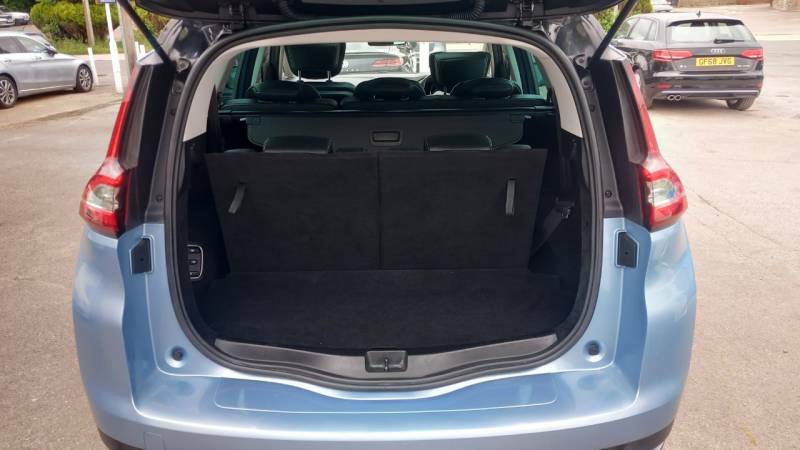 Renault Grand Scenic Dynamique Nav Red #11